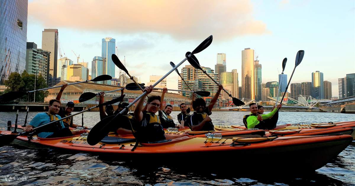 Yarra River Kayak Tour dengan Eureka Skydeck Entry di Melbourne